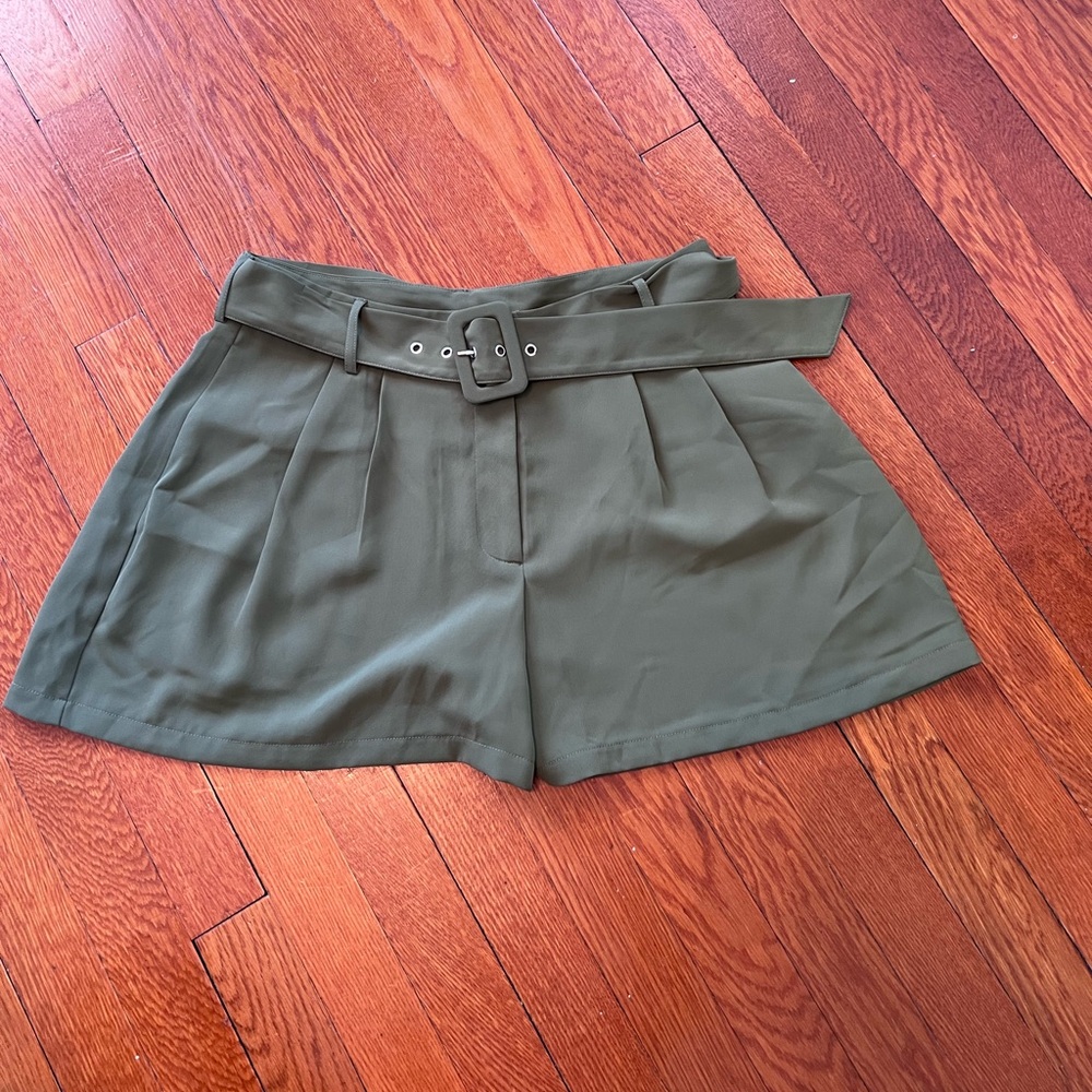 Army green shorts with belt